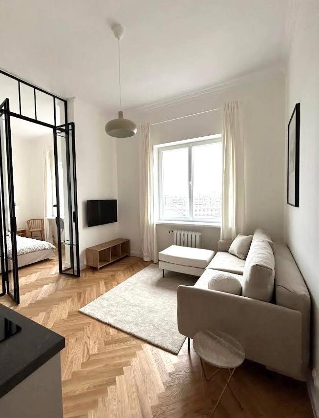 Old Town , Wi-fi , 2-beds , Aesthetics - By Hik Warszawa